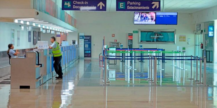 EN OCTUBRE FINALIZARÁN TRABAJOS DE MANTENIMIENTO EN EL AEROPUERTO DE VILLAHERMOSA