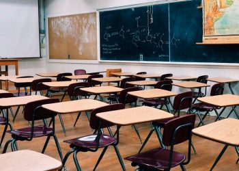 ESCUELA DE NUEVO LEÓN ES MULTADA CON 400 MIL PESOS POR DAR CLASES PRESENCIALES
