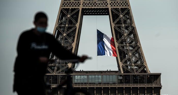 FRANCIA IMPONE NUEVAS MEDIDAS TRAS INCREMENTO DE CONTAGIOS POR CORONAVIRUS