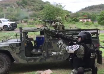 FUERZAS ARMADAS Y EL CÁRTEL NUEVA GENERACIÓN SE ENFRENTAN EN MICHOACÁN