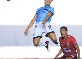 NOCHE DE BUENOS GOLES EN EL «ANDRÉS QUINTANA ROO» Y EMPATE A UNO