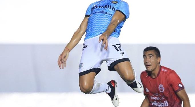 NOCHE DE BUENOS GOLES EN EL «ANDRÉS QUINTANA ROO» Y EMPATE A UNO