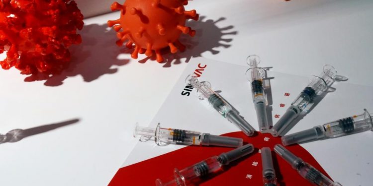 LA VACUNA CHINA DE SINOVAC CONTRA CORONAVIRUS SE PROBARÁ EN NIÑOS Y ADOLESCENTES A FINAL DE MES
