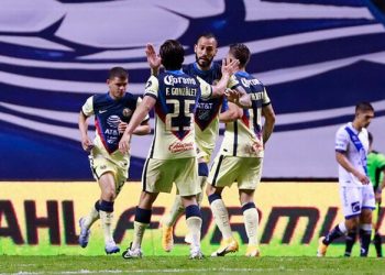 LAS ÁGUILAS REMONTAN EN SU VISITA A PUEBLA