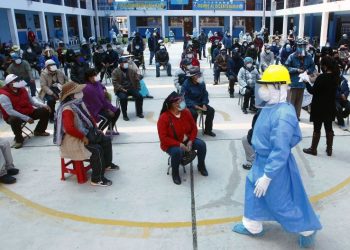 LLEGA A PERÚ VACUNA CHINA PARA INICIAR ENSAYO CON 6 MIL VOLUNTARIOS