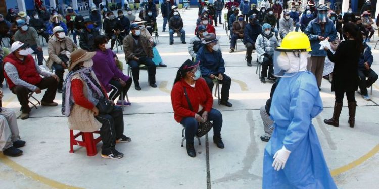 LLEGA A PERÚ VACUNA CHINA PARA INICIAR ENSAYO CON 6 MIL VOLUNTARIOS