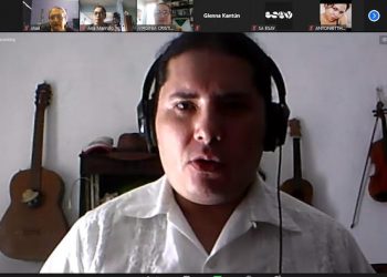 LOGRA ESAY 29 EXÁMENES DE GRADO A DISTANCIA, CON 12 MENCIONES HONORÍFICAS