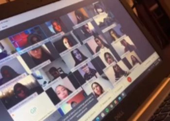 MAESTRA DE PSICOLOGÍA DE DURANGO MALTRATÓ A SUS ALUMNOS DURANTE CLASE VIRTUAL