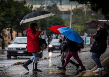 MASA DE AIRE FRÍO Y DEPRESIÓN TROPICAL PROVOCARÁN LLUVIAS EN GRAN PARTE DE LA REPÚBLICA MEXICANA