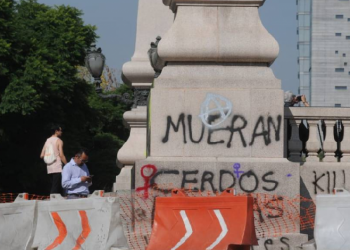 MORENA PROPONE TRABAJO COMUNITARIO A QUIEN DAÑE MONUMENTOS DURANTE MARCHAS