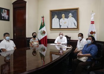 OFRECE ADÁN AUGUSTO APOYO A CONCEJO MUNICIPAL DE MACUSPANA