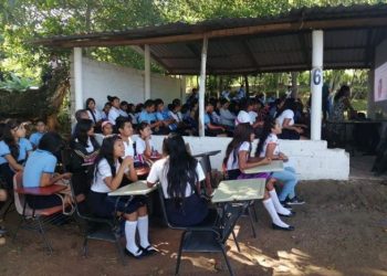PESE A SEMÁFORO VERDE, PADRES PODRÁN DECIDIR SI MANDAN A SUS HIJOS A CLASES PRESENCIALES: SEP