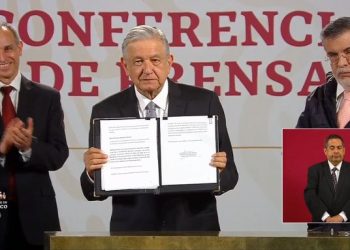 PIDE LÓPEZ OBRADOR CONSULTA PARA JUICIO A EXPRESIDENTES