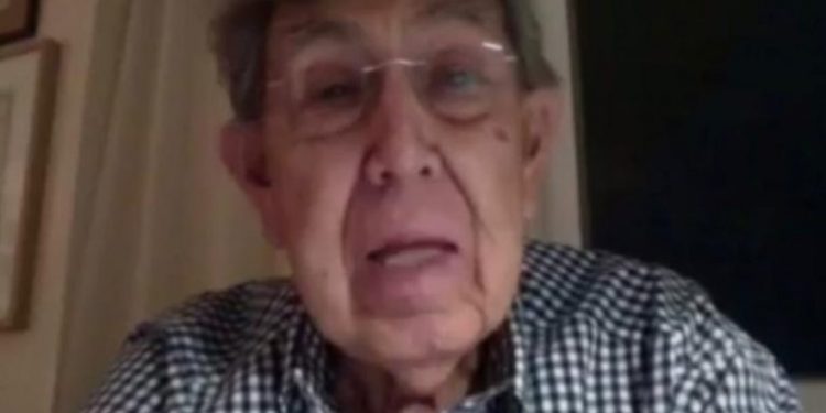 REAPARECE CUAUHTÉMOC CÁRDENAS TRAS VENCER AL COVID-19