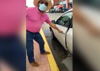 RENUNCIA FUNCIONARIO QUE INSULTÓ A UN AGENTE DE TRÁNSITO EN CUNDUACÁN