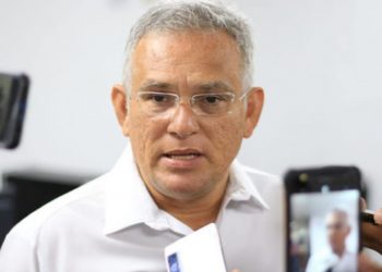 RENUNCIAN ALCALDE DE MACUSPANA, ROBERTO VILLALPANDO JUNTO CON TODO EL CABILDO