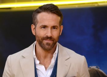 RYAN REYNOLDS, INTERESADO EN INVERTIR EN CLUB DE FUTBOL EN REINO UNIDO