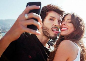 SEBASTIÁN YATRA LE HACE EL FEO A TINI STOESSEL Y NO TRABAJARÁ CON ELLA