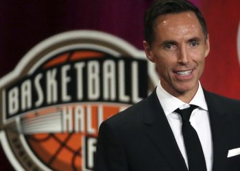 STEVE NASH, NUEVO ENTRENADOR DE LOS NETS
