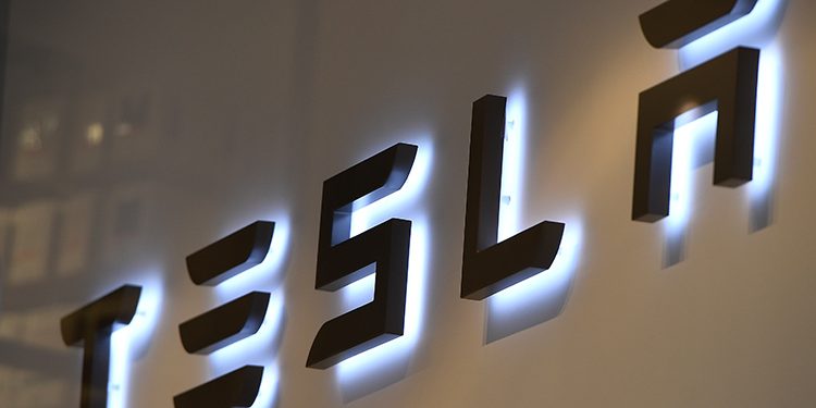 TESLA DEMANDA AL GOBIERNO DE EU POR ARANCELES A PRODUCTOS CHINOS