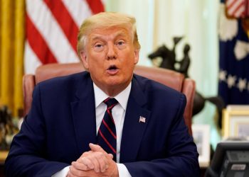 TRUMP CALIFICÓ DE «ESTÚPIDOS» A LOS LATINOS, SEGÚN UN LIBRO DE SU EX ABOGADO