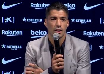 UN EMOCIONADO LUIS SUÁREZ SE DESPIDE DEL BARCELONA