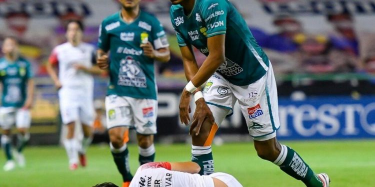 ÉDGAR ZALDÍVAR SUFRE ESPELUZNANTE LESIÓN EN EL ATLAS VS LEÓN