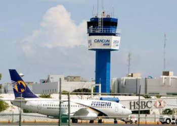 “GAMMA” AFECTA VUELOS EN EL CARIBE MEXICANO