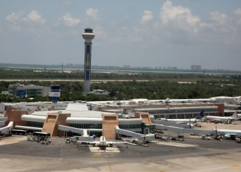 AGENDA AEROPUERTO DE CANCÚN 264 VUELOS PARA ESTE JUEVES
