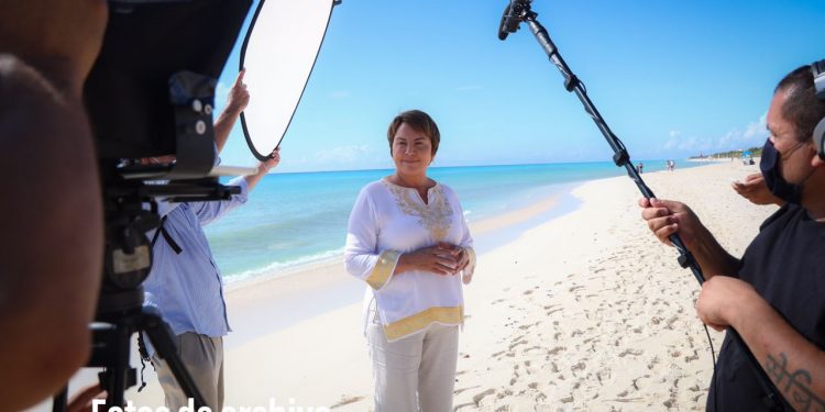 SERÁ PLAYA DEL CARMEN SEDE DE MONITOR LATINO MUSIC AWARDS: LAURA BERISTAIN