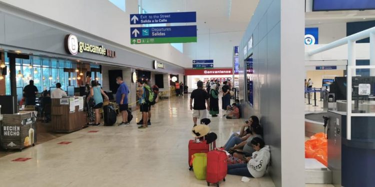 EL AEROPUERTO DE CANCÚN PREVÉ REALIZAR ESTE JUEVES 253 OPERACIONES AÉREAS