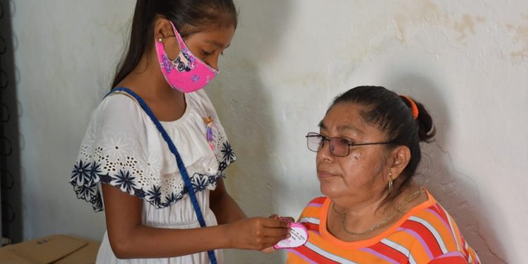NIÑAS DIFUSORAS RECUERDAN EL DÍA DE LA NIÑA.