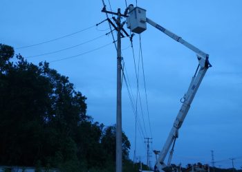 SIGUEN 44 ZONAS DE CANCÚN, ENTRE REGIONES Y COLONIAS, SIN LUZ