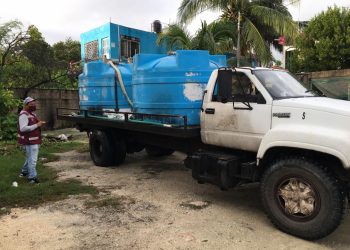 ABASTECEN DE AGUA POTABLE COLONIA IRREGULAR MÉXICO