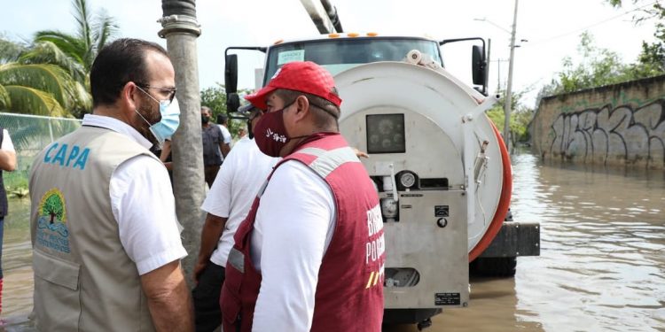 LA CAPA COORDINA ESFUERZOS CON LA CFE Y AVANZA LA REACTIVACIÓN DEL SERVICIO DE AGUA POTABLE EN LOS MUNICIPIOS AFECTADOS POR EL HURACÁN DELTA