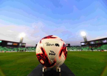 ALISTAN REGRESO DE AFICIONADOS A LOS ESTADIOS.