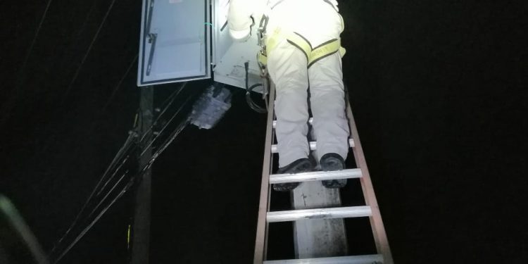 DICE LA CFE QUE HA RESTABLECIDO EL 98 % DEL  SERVICIO DE ENERGÍA ELÉCTRICA, PESE A INCONFORMIDADES