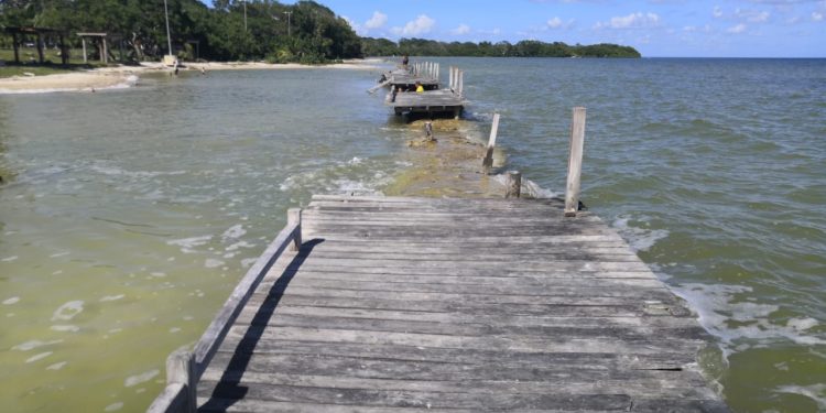 OTONIEL SEGOVIA ABANDONA LA ÚNICA PLAYA PÚBLICA DE CHETUMAL