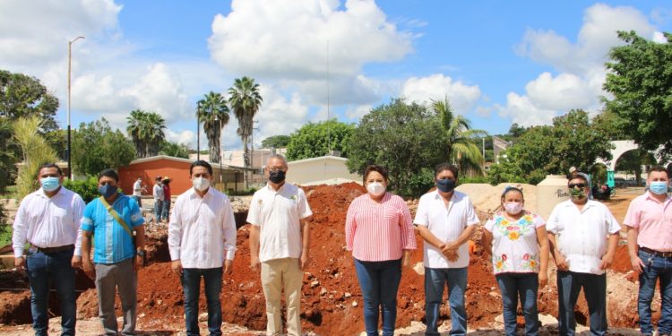 EL GOBIERNO DEL ESTADO Y EL SECTOR EDUCATIVO TRABAJAN EN CONJUNTO CON IFEQROO