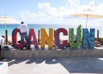 REGRESAN LAS LETRAS DE CANCÚN A PLAYA DELFINES