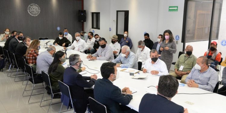 ESTE LUNES SE INSTALÓ, EN LA SEDE DE BUCARELI DE LA SECRETARÍA DE GOBERNACIÓN, UNA MESA DE DIÁLOGO EN SEGUIMIENTO A LAS DEMANDAS DEL MOVIMIENTO NACIONAL TAXISTA.