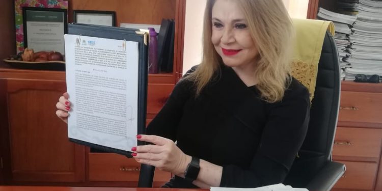 LA SEDE FIRMA CONVENIO CON LA ASOCIACIÓN MUJER EMPRENDE PARA EMPODERAR E IMPULSAR EL CRECIMIENTO DE EMPRENDEDORAS Y EMPRESARIAS