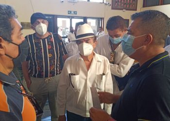 PIDEN MODIFICAR AÑOS DE RESIDENCIA