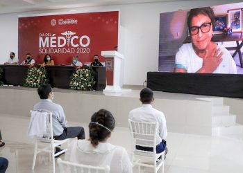 “LOS TENGO EN EL MÁS ALTO NIVEL DE APRECIO”; RECONOCE LAURA BERISTAIN A LOS MÉDICOS EN SU DÍA