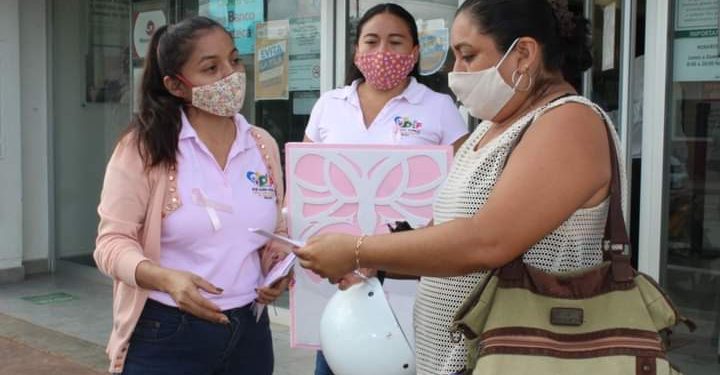 GOBIERNO DE SOFÍA ALCOCER Y DIF MUNICIPAL LLEVAN A CABO CAMPAÑA INFORMATIVA SOBRE LA IMPORTANCIA DE DETECTAR DE MANERA OPORTUNA EL CÁNCER DE MAMA