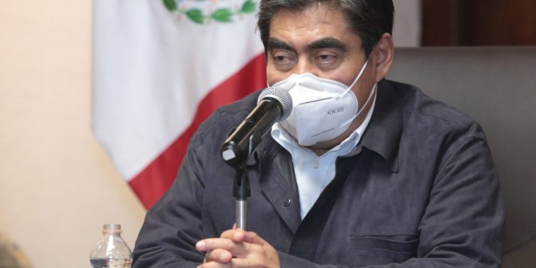 MIGUEL BARBOSA PROPONE LEY PARA COMBATIR SIMULACIÓN EN EL GASTO