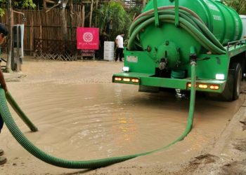 RESTABLECEN SERVICIO DE AGUA EN TULUM LUEGO DE ZETA