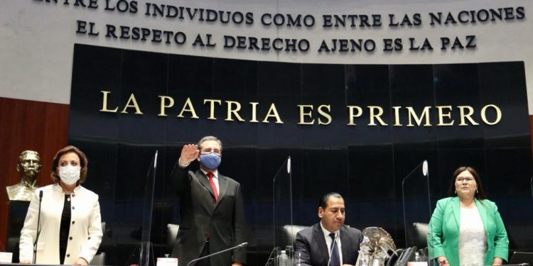 TRABAJA EL SISTEMA EDUCATIVO NACIONAL PARA TRANSITAR A UN MODELO DE APRENDIZAJE MIXTO: ESTEBAN MOCTEZUMA BARRAGÁN