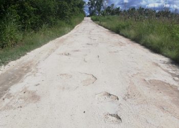 OBLIGAN A CHAK ME’EX A FIRMAR CARTA Y DEJAR GARANTÍA PARA ASEGURAR CUMPLIMIENTO DE PAVIMENTACIÓN