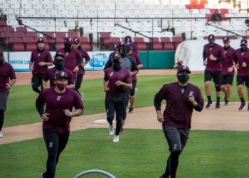 BAJAN CASOS DE COVID-19 EN JUGADORES DE LOS 10 EQUIPOS DEL BÉISBOL DEL PACÍFICO